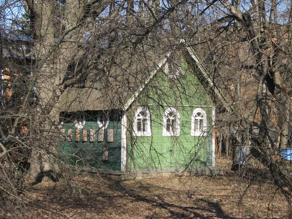 Домик зелёный