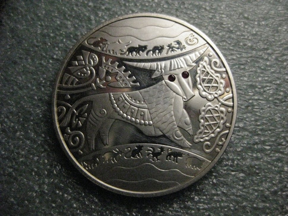 Монета Год Быка