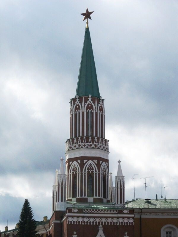 Московский Кремль. Никольская башня