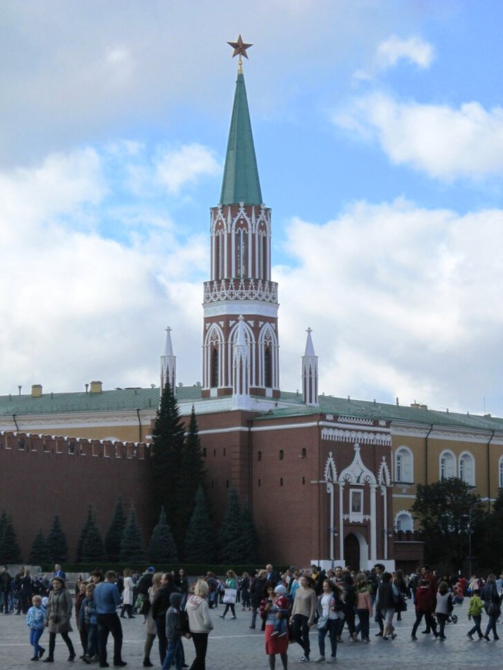 Московский Кремль. Никольская башня