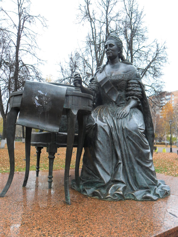 Екатерина-II, Подол и Крым