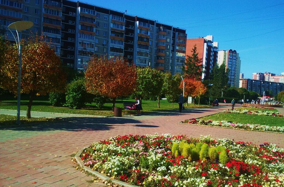 По бульвару