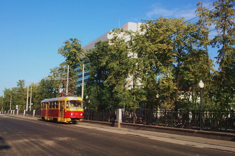 По главному проспекту