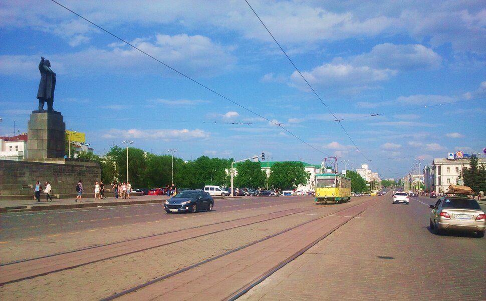По главному проспекту