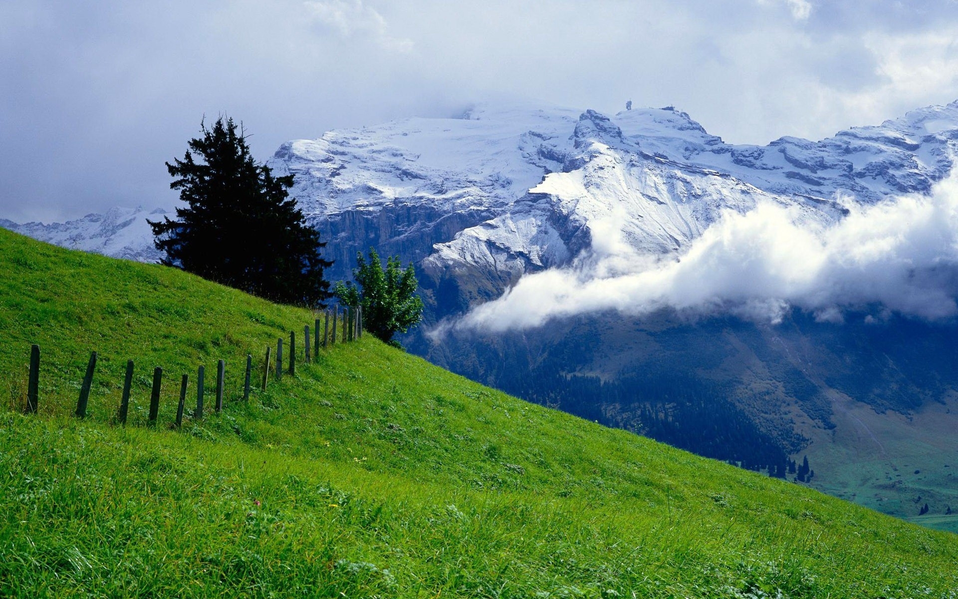 природа трава горы скалы небо облака nature grass mountains rock the sky clouds без смс