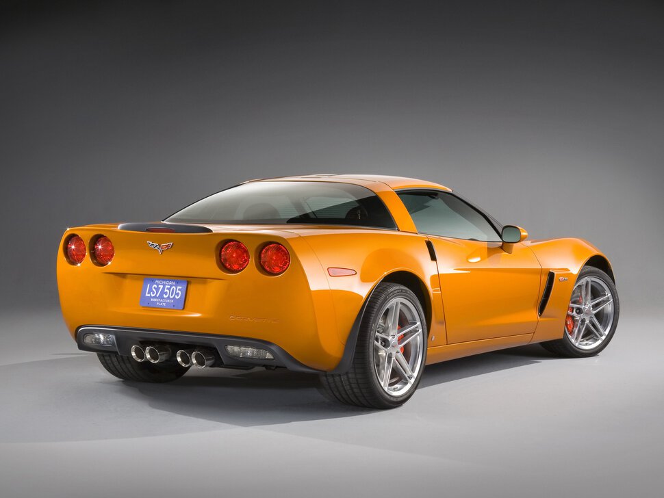 Chevrolet Corvette c6 зеленая